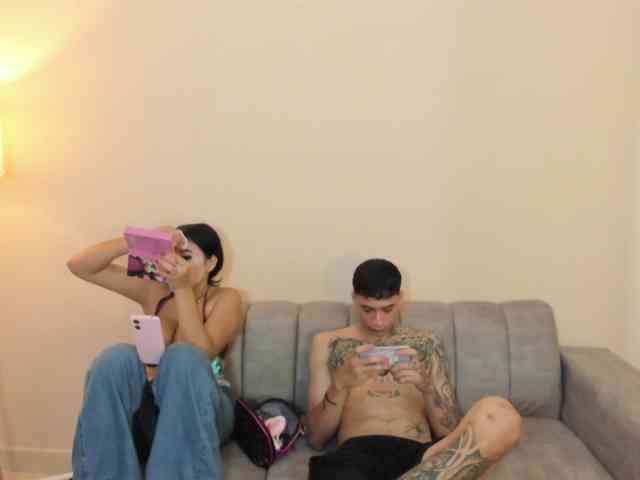 startlindagirlssome webcam