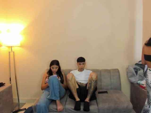 startlindagirlssome webcam