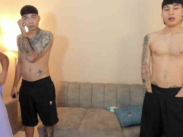 startlindagirlssome webcam