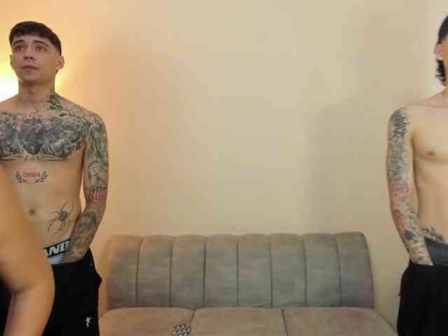 startlindagirlssome webcam