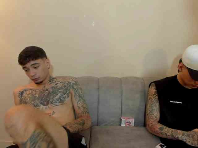 startlindagirlssome webcam