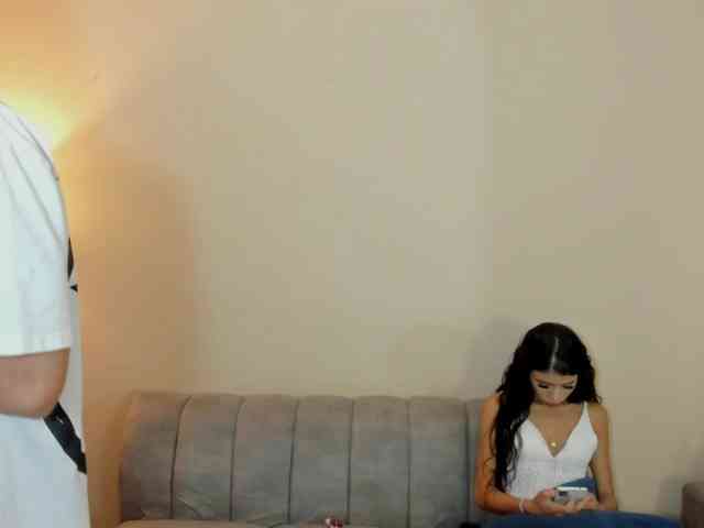startlindagirlssome webcam