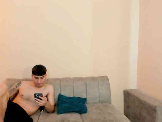 Model: startlindagirlssome