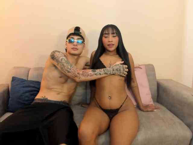 startlindagirlssome webcam