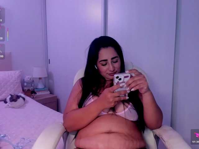 KimDesire1 live webcam show