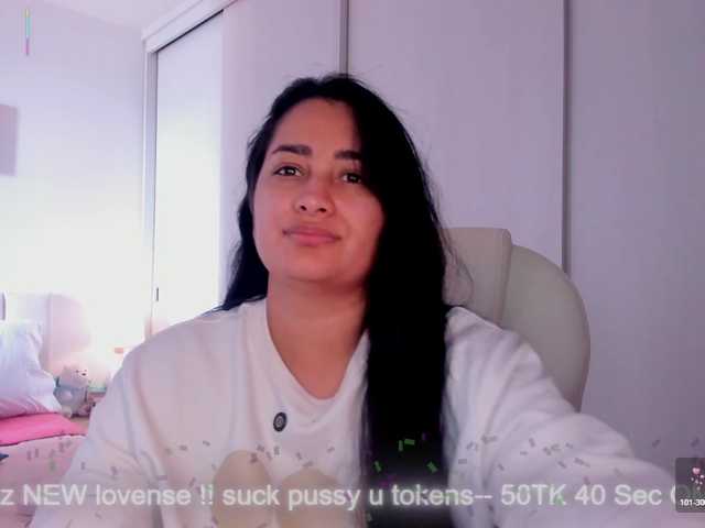 KimDesire1 live cam on BongaCams
