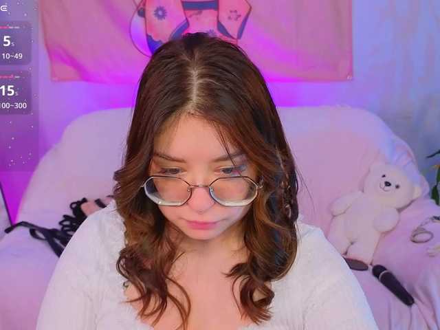 selenamils live cam preview