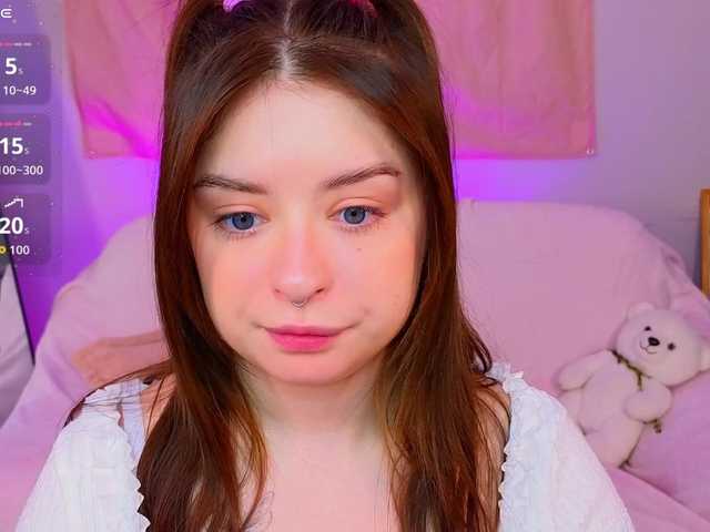 selenamils — live female cam
