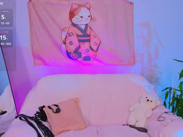 selenamils live cam preview