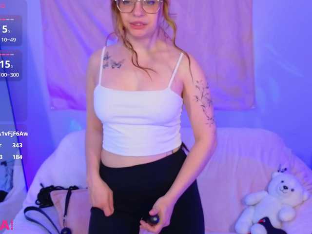 selenamils live cam