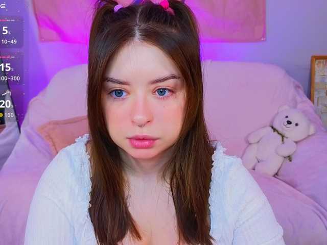 selenamils — live female cam
