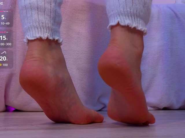 selenamils — live female cam