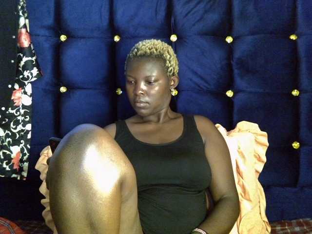 Ebonythick01 live cam on BongaCams