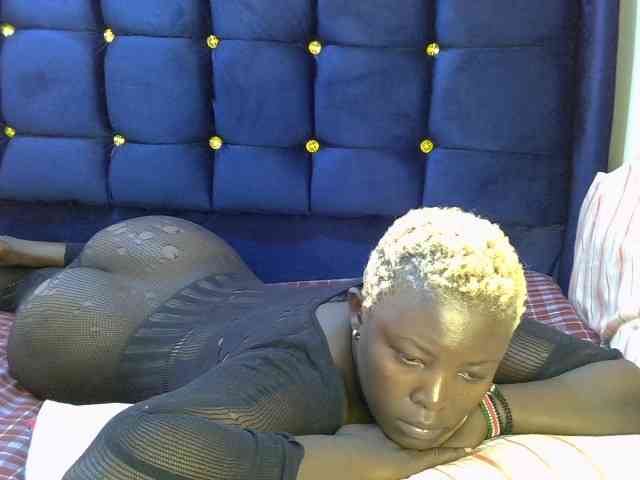Ebonythick01 webcam