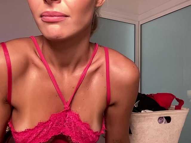 bbybreex live cam on BongaCams