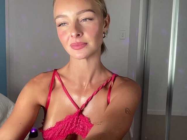 bbybreex live cam on BongaCams