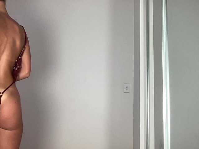 bbybreex live cam on BongaCams