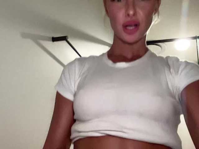 bbybreex live webcam show
