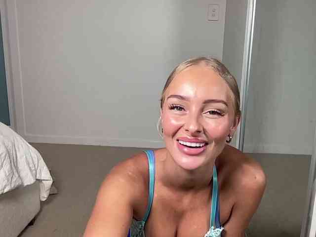 bbybreex Live Webcam on BongaCams