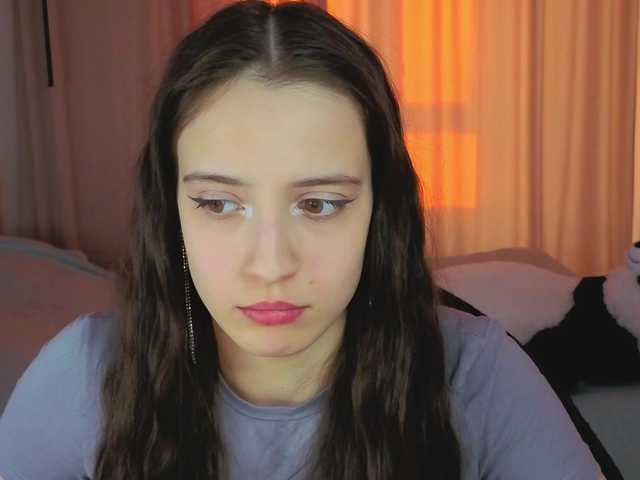  AlyssaWhite chat room