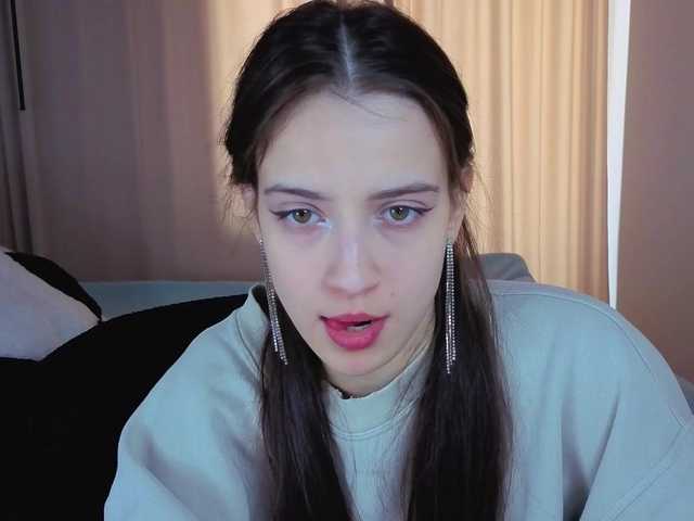  AlyssaWhite chat room