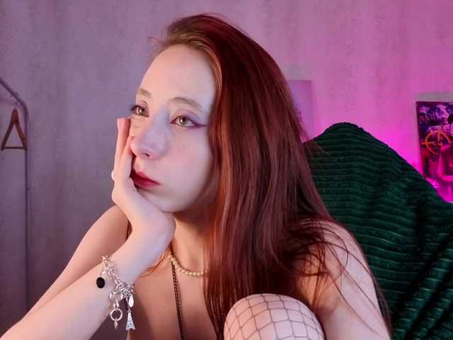 Lea-much live cam on BongaCams