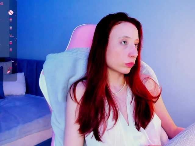 Lea-much live cam on BongaCams
