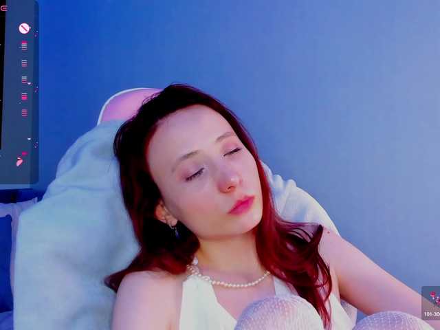 Lea-much live cam on BongaCams