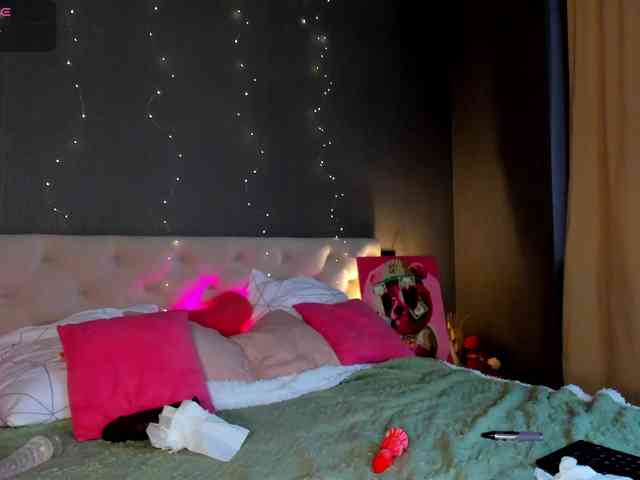Lea-much Live Webcam on BongaCams