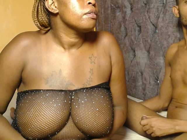 CandyShopB's BongaCams show and profile