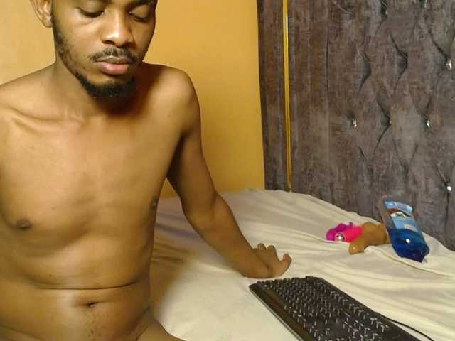 CandyShopB's BongaCams show and profile