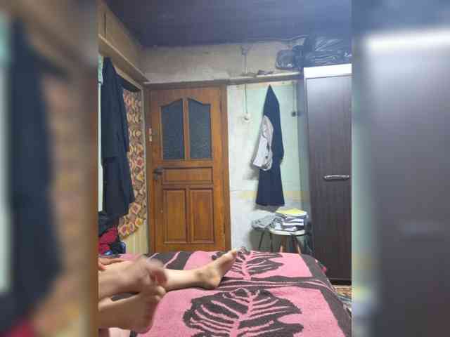 Betty43 webcam