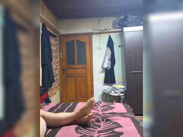 Betty43 webcam