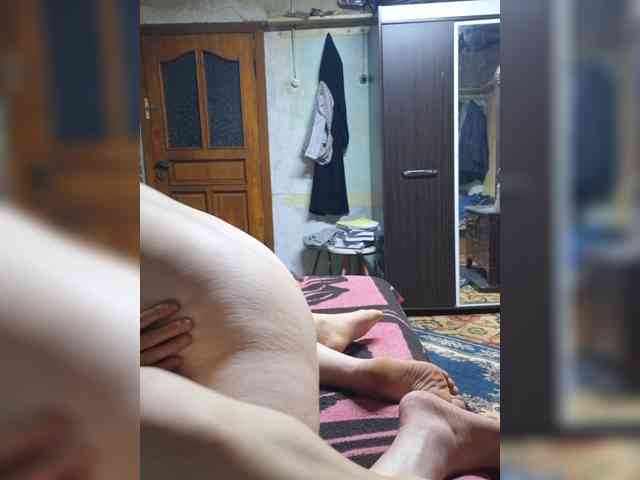 Betty43 webcam