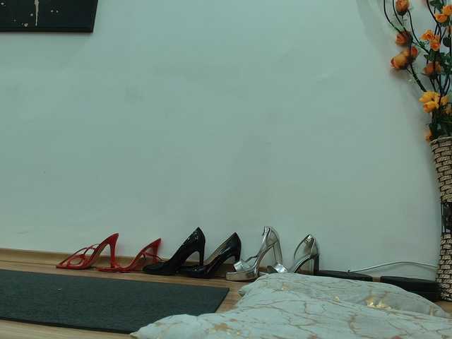 DaisyLuvsYou live cam on BongaCams