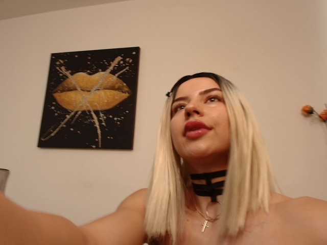DaisyLuvsYou live cam on BongaCams