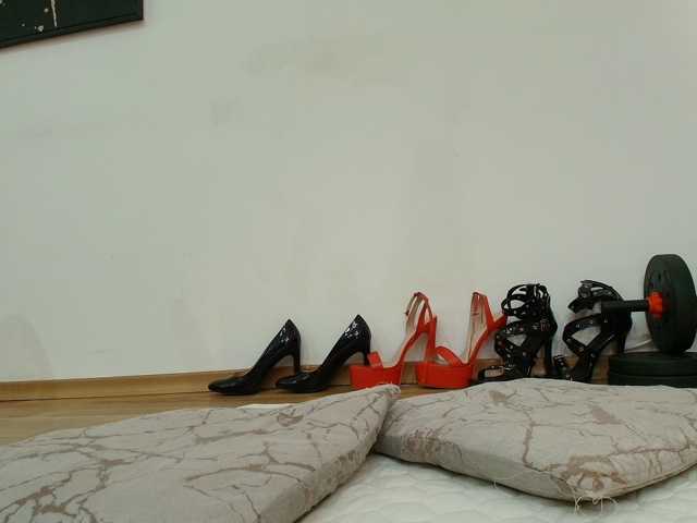 DaisyLuvsYou live cam preview