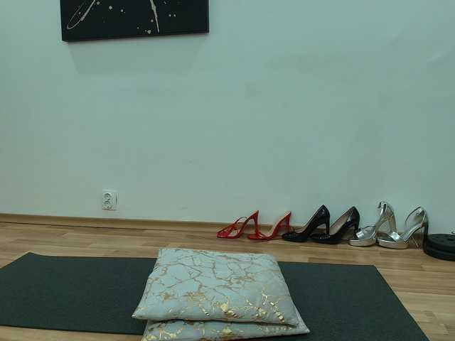 DaisyLuvsYou live cam on BongaCams