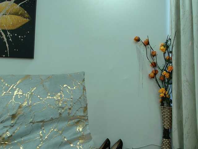 DaisyLuvsYou live cam on BongaCams
