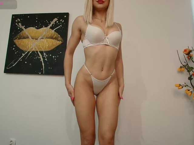 DaisyLuvsYou live cam on BongaCams