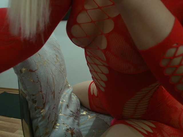 DaisyLuvsYou live cam on BongaCams