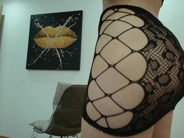 DaisyLuvsYou live cam on BongaCams