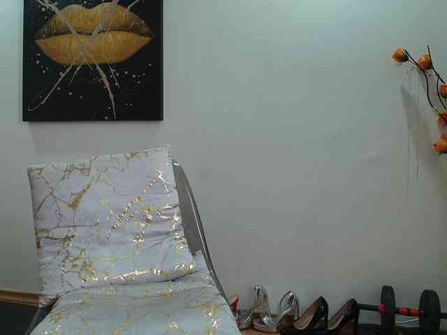 DaisyLuvsYou webcam