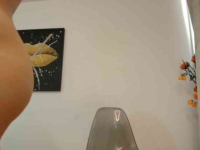 DaisyLuvsYou webcam
