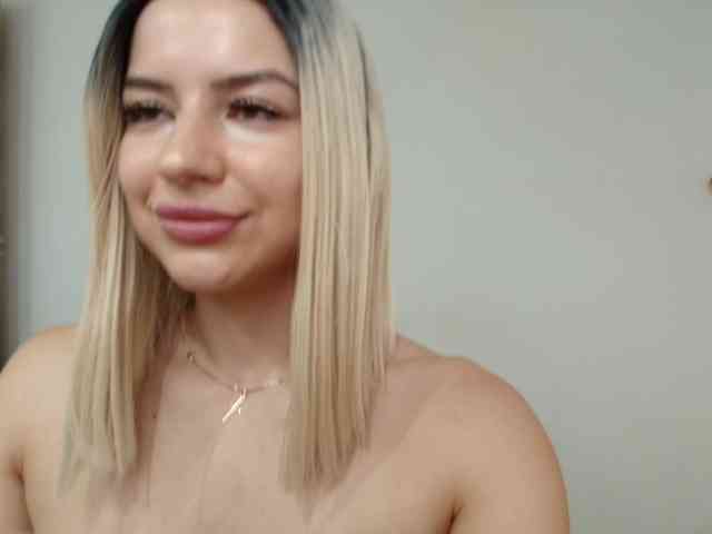 DaisyLuvsYou webcam