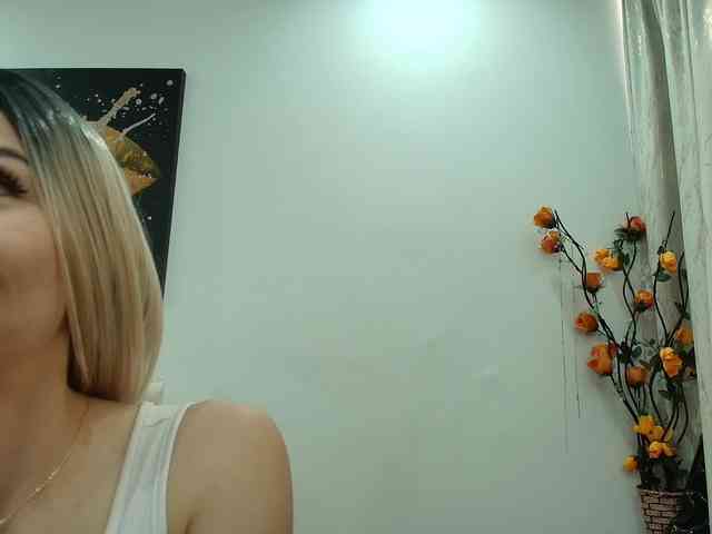 DaisyLuvsYou webcam