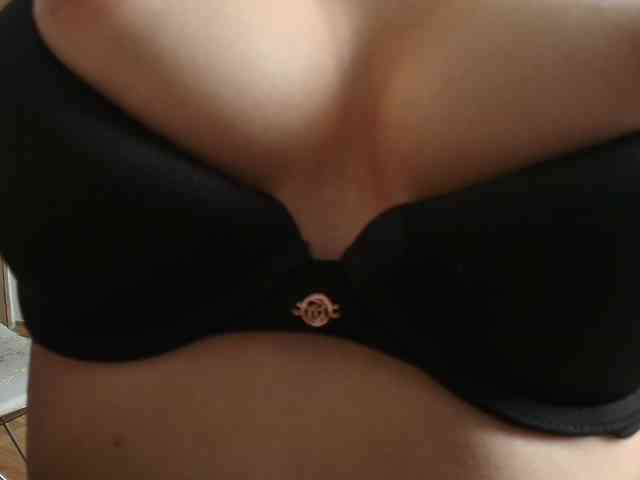 DaisyLuvsYou webcam