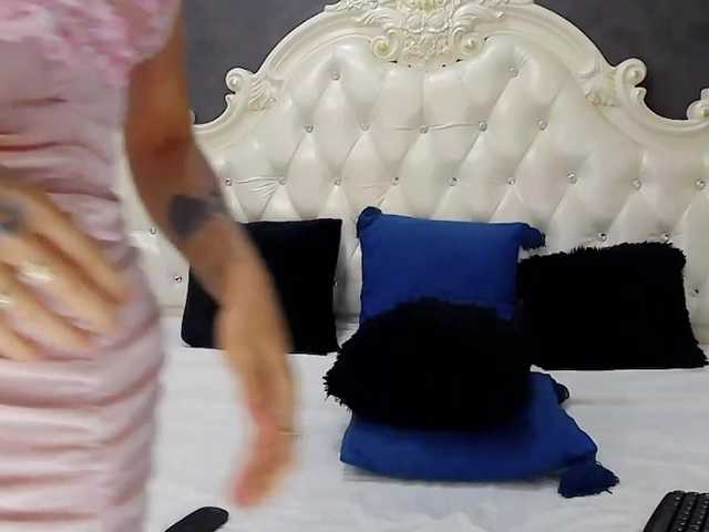 SerenaBFF live cam on BongaCams