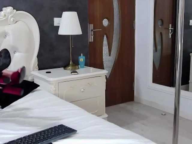 SerenaBFF live cam on BongaCams