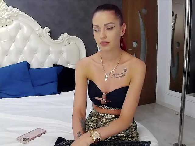 SerenaBFF live cam preview